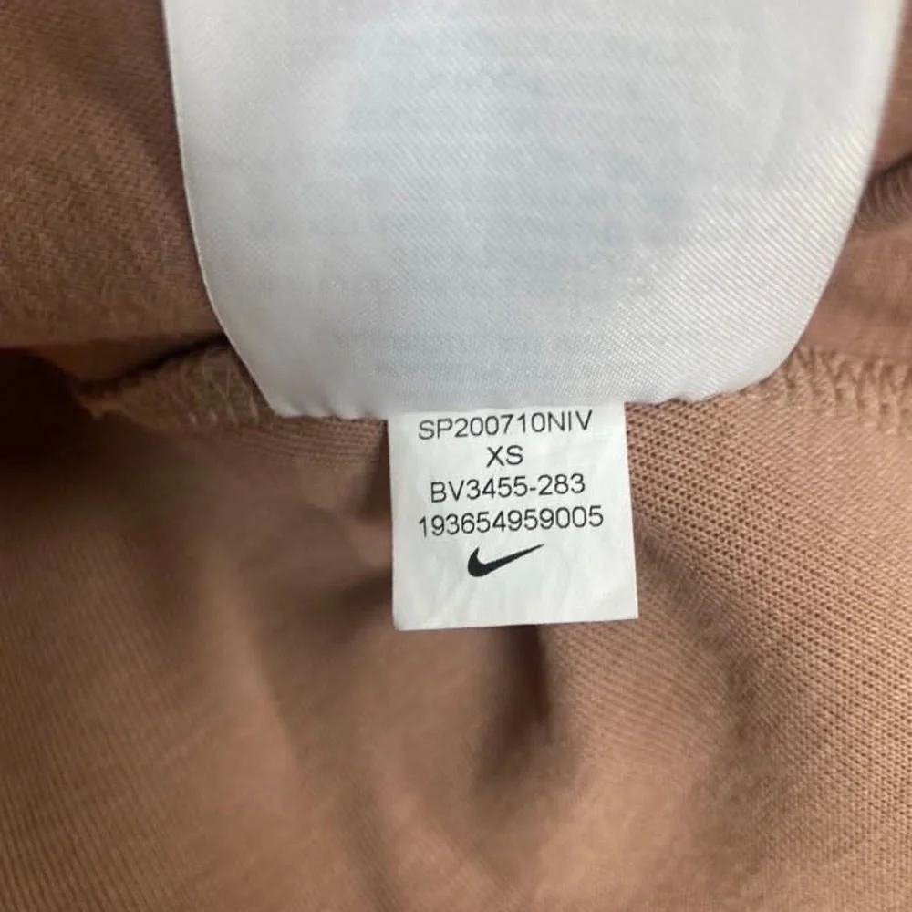 NWOT Nike Women's Hooded Zip Up Windrunner Cream Tech Fleece BV3455-283 size XS